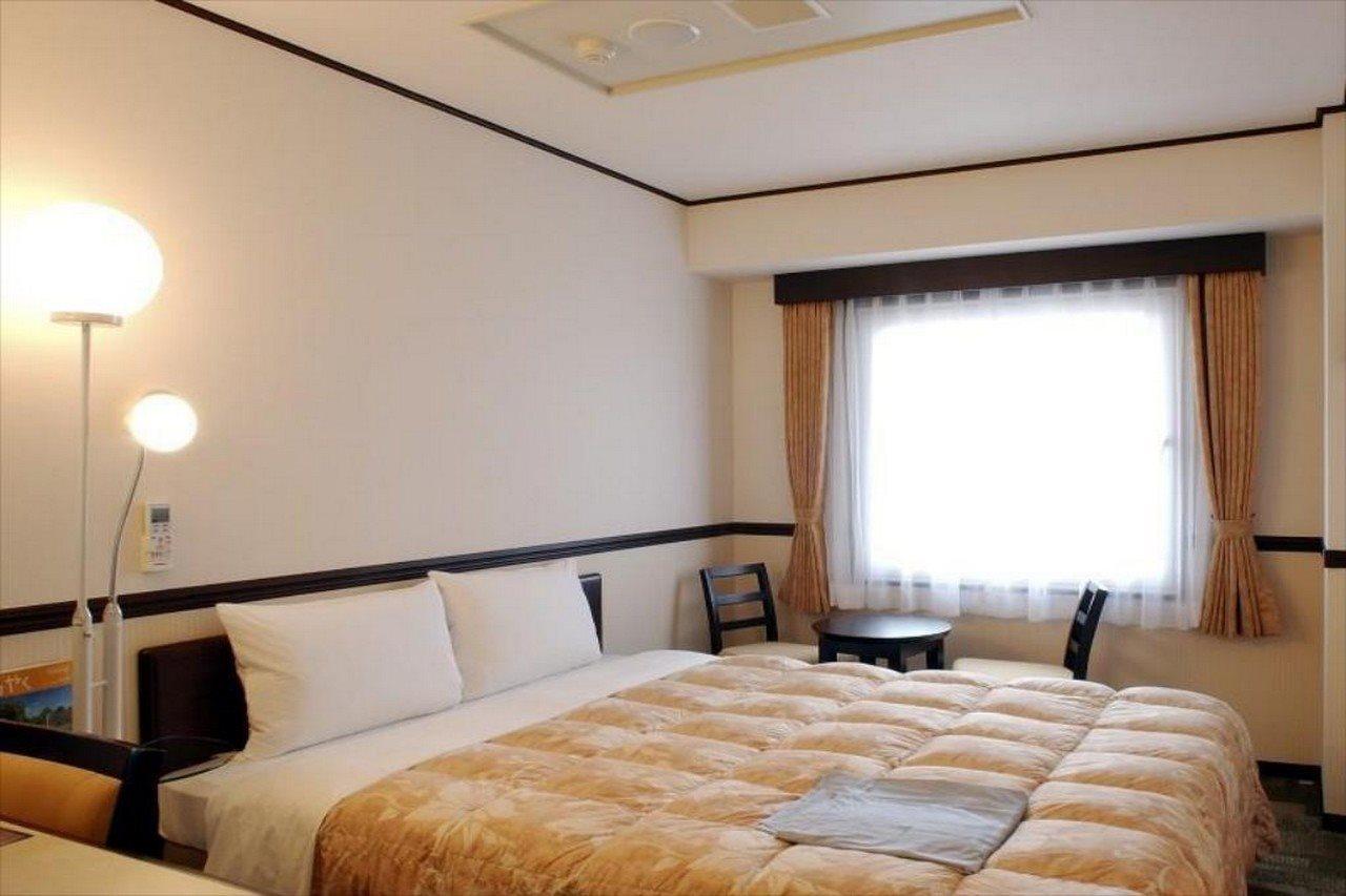 Toyoko Inn Okayama Eki Nishi Guchi Migi Exteriér fotografie