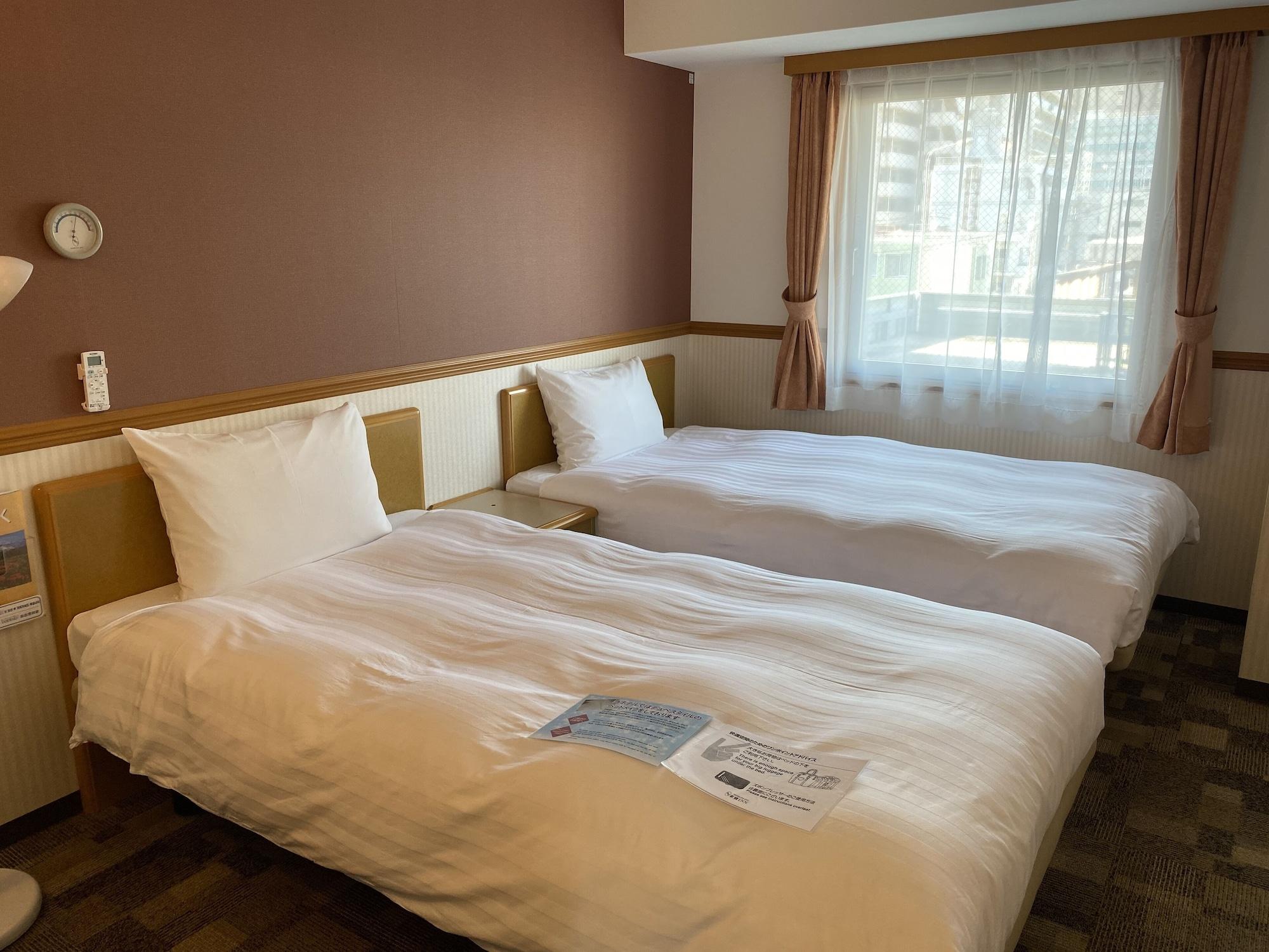 Toyoko Inn Okayama Eki Nishi Guchi Migi Exteriér fotografie