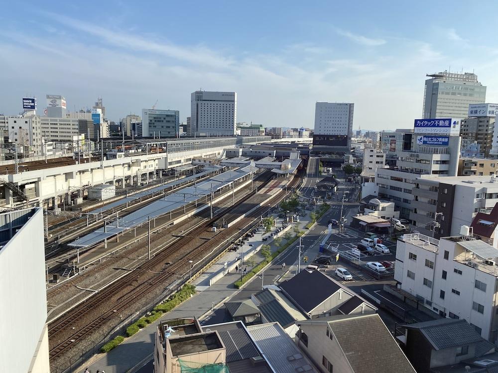 Toyoko Inn Okayama Eki Nishi Guchi Migi Exteriér fotografie