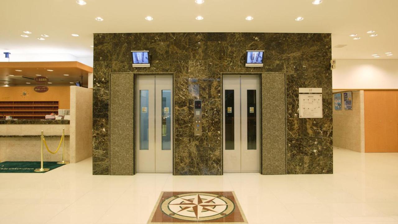 Toyoko Inn Okayama Eki Nishi Guchi Migi Exteriér fotografie