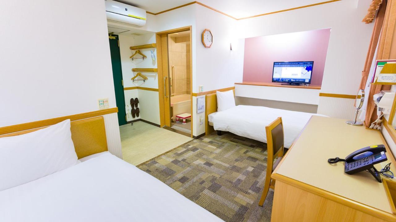 Toyoko Inn Okayama Eki Nishi Guchi Migi Exteriér fotografie