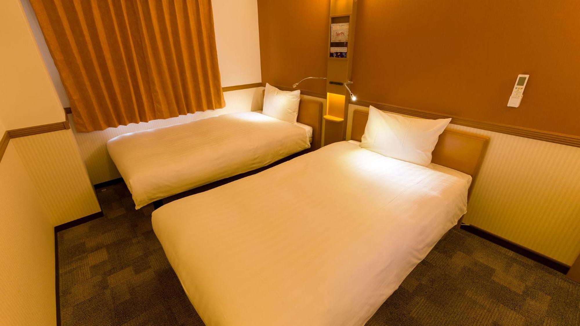 Toyoko Inn Okayama Eki Nishi Guchi Migi Pokoj fotografie