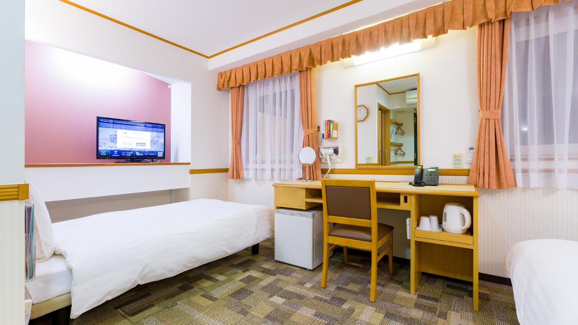 Toyoko Inn Okayama Eki Nishi Guchi Migi Pokoj fotografie